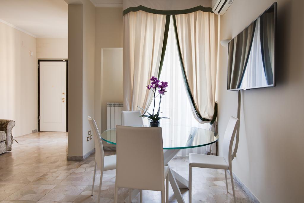Kometa Suites & Apartments Floransa Oda fotoğraf