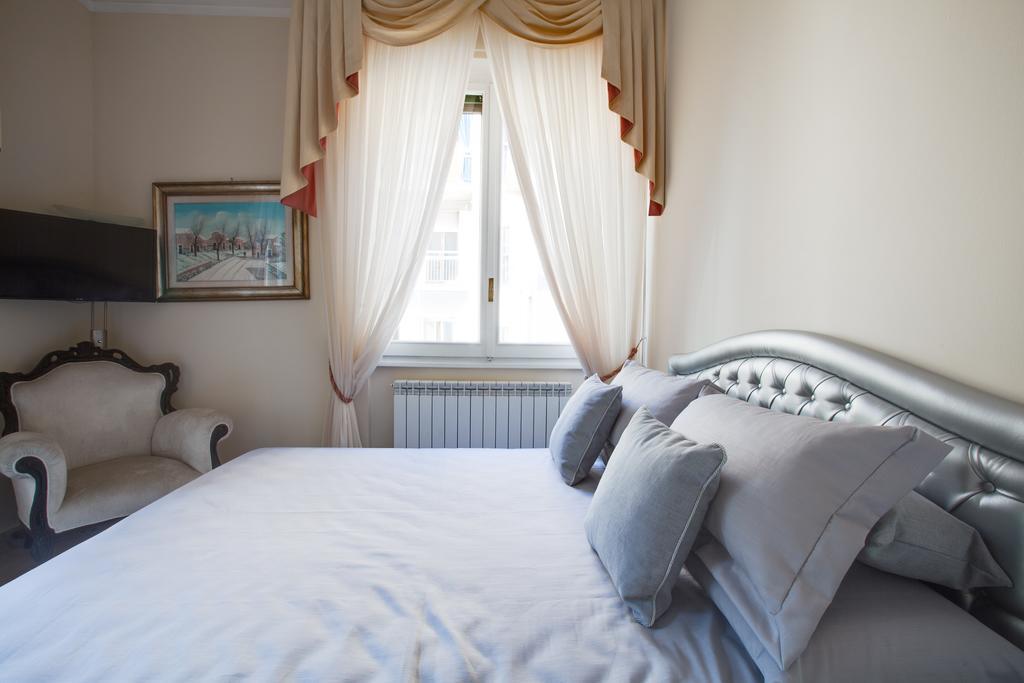 Kometa Suites & Apartments Floransa Oda fotoğraf