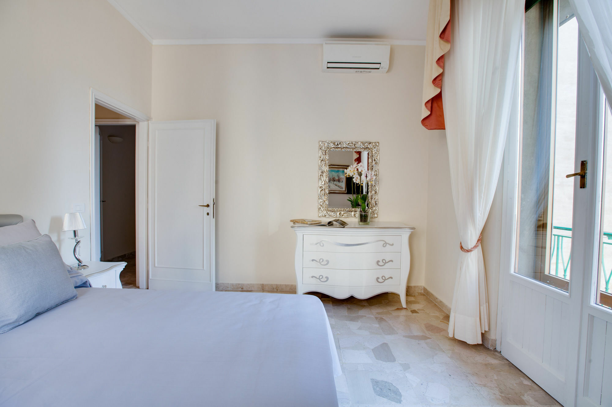 Kometa Suites & Apartments Floransa Dış mekan fotoğraf